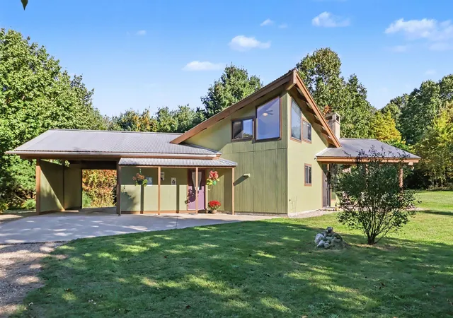 Single family home for sale at 25405 67th Avenue, Lawton, MI 49065 | MLS# 66026053394