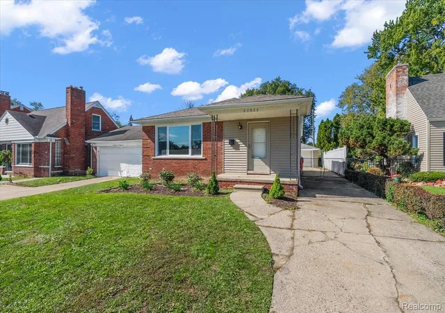 Photo 3 of Single family home for sale at 23033 Hayes Ave, Eastpointe, MI 48021 | MLS# 20261081315 | Listing updated on 2026-10-16
