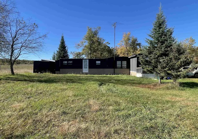 Photo 1 of Single family home for sale at 9240 N Elmac Cir, Gaylord City Otsego, MI 49734 | MLS# 58050224119 | Listing updated on 2026-10-14
