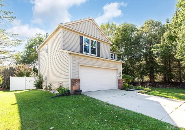 Photo 2 of Single family home for sale at 7010 Rachel Dr, Ypsilanti, MI 48197 | MLS# 20261081321 | Listing updated on 2026-10-11