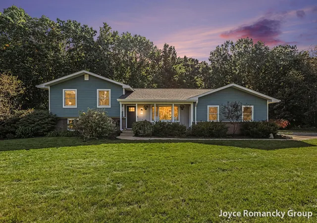 Photo 1 of Sale Pending at 4750 Skyhawk Dr Ne, Rockford, MI 49341 | MLS# 65026053415 | Listing updated on 2026-10-15