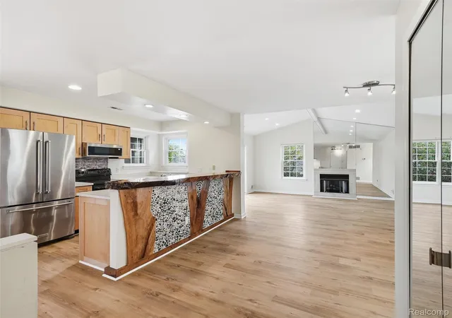 Photo 1 of Condo for sale at 6605 Firestone Ct, West Bloomfield, MI 48322 | MLS# 20261081330 | Listing updated on 2026-10-18