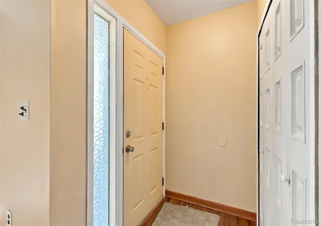 Listing Photo 1 - Condo for sale in building located at 8673 Winchester Dr, Sterling Heights, MI 48313