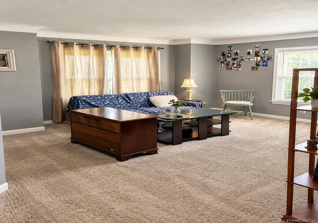 Photo 2 of Single family home for sale at 18437 Avon Ave, Detroit, MI 48219 | MLS# 20261081342 | Listing updated on 2026-10-09