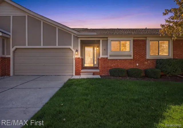 Condo for sale at 18578 Stoneybrook Ln, Clinton Township, MI 48038 | MLS# 20261081349