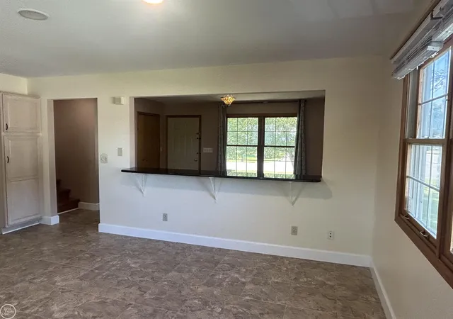Photo 3 of Single family home for sale at 3255 Hessel Ave, Rochester Hills, MI 48307 | MLS# 58050224127 | Listing updated on 2026-10-09
