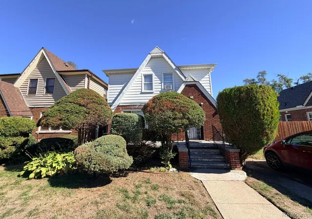 Photo 2 of Single family home for sale at 16814 Lilac St, Detroit, MI 48221 | MLS# 20261081355 | Listing updated on 2026-10-08
