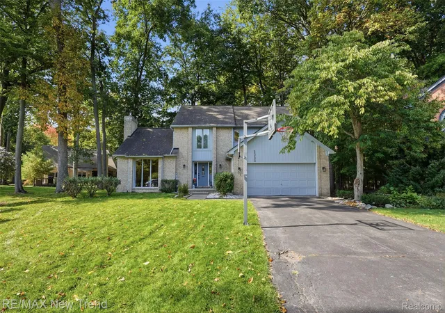 Photo 1 of Single family home for sale at 2352 Camron Ct, West Bloomfield, MI 48324 | MLS# 20261081356 | Listing updated on 2026-10-09