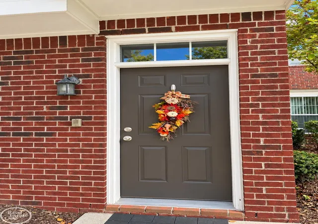 Photo 2 of Condo for sale at 27020 Carrington Pl, Harrison Township, MI 48045 | MLS# 58050224130 | Listing updated on 2026-10-12