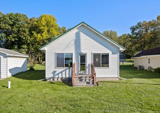Photo 1 of Single family home for sale at 242 E Rose Rd, Coldwater, MI 49036 | MLS# 62026053435 | Listing updated on 2026-10-12