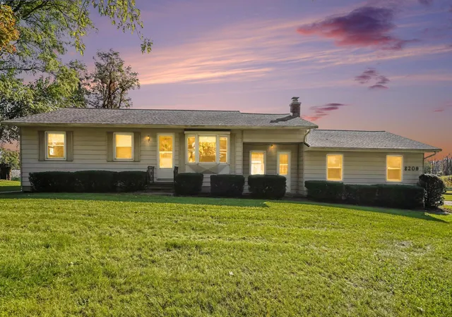 Photo 1 of Single family home for sale at 8209 Smythe Rd, Manchester, MI 48158 | MLS# 81026053437 | Listing updated on 2026-10-10