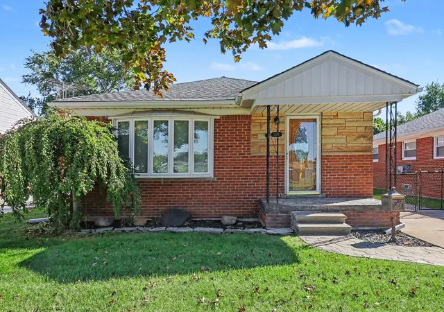 Photo 2 of Single family home for sale at 9351 Laurence Ave, Allen Park, MI 48101 | MLS# 81026053439 | Listing updated on 2026-10-08