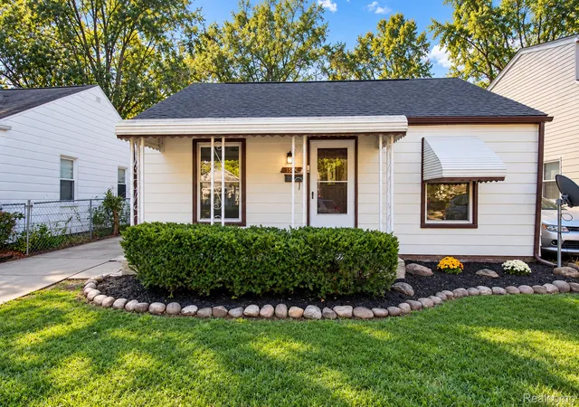 Photo 1 of Single family home for sale at 4533 Carnegie St, Wayne, MI 48184 | MLS# 20261081380 | Listing updated on 2026-10-09