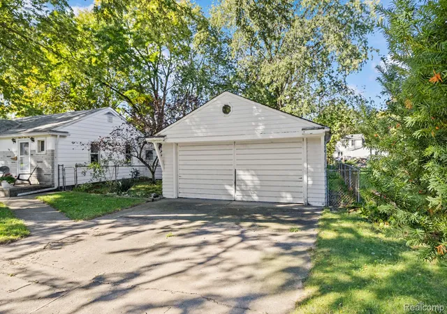 Photo 2 of Single family home for sale at 12039 Lucerne Ave, Redford, MI 48239 | MLS# 20261081382 | Listing updated on 2026-10-09