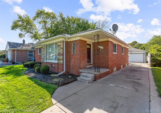 Photo 2 of Single family home for sale at 23881 Morton St, Oak Park, MI 48237 | MLS# 20261081384 | Listing updated on 2026-10-22