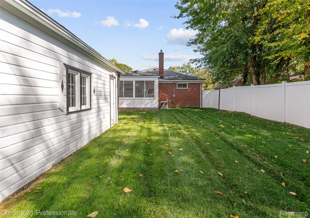 Photo 44 of Single family home for sale at 23881 Morton St, Oak Park, MI 48237 | MLS# 20261081384 | Listing updated on 2026-10-22