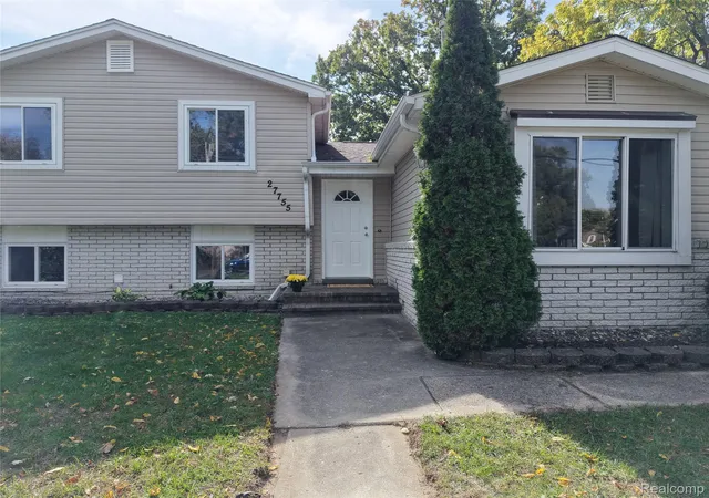 Photo 46 of Single family home for sale at 27755 Clarita St, Livonia, MI 48152 | MLS# 20261081393 | Listing updated on 2026-10-18