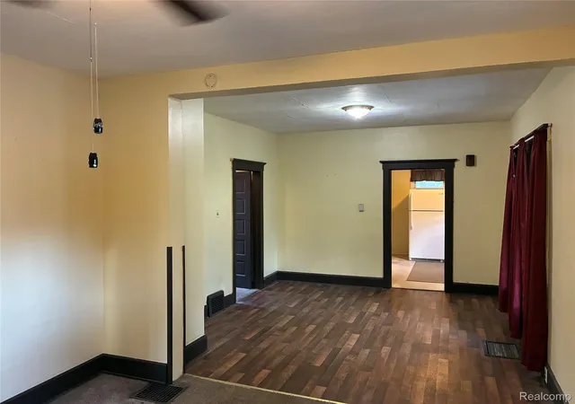 Photo 3 of Single family home for sale at 2024 8th Street, Port Huron, MI 48060 | MLS# 20261081401 | Listing updated on 2026-10-14