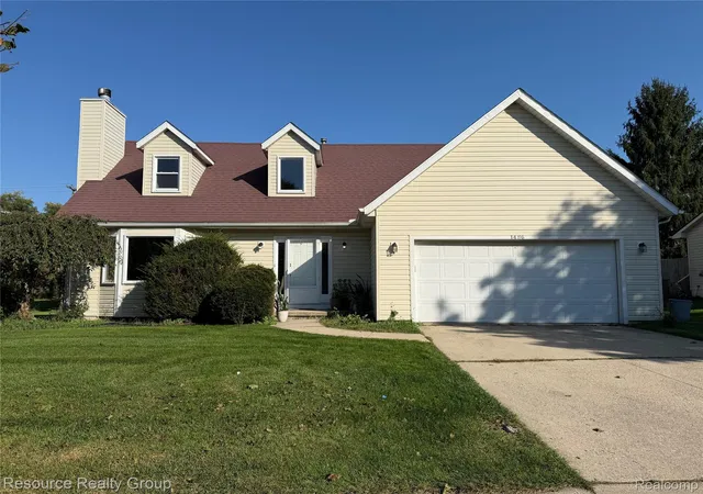 Photo 1 of Single family home for sale at 1486 Middlewood Dr, Saline, MI 48176 | MLS# 20261081430 | Listing updated on 2026-10-11