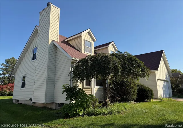 Photo 3 of Single family home for sale at 1486 Middlewood Dr, Saline, MI 48176 | MLS# 20261081430 | Listing updated on 2026-10-11