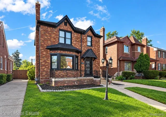 Photo 2 of Single family home for sale at 17595 Indiana St, Detroit, MI 48221 | MLS# 20261081439 | Listing updated on 2026-10-14