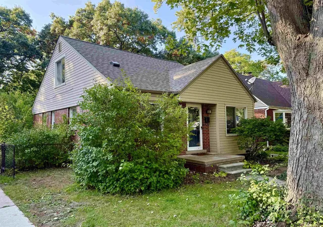 Photo 3 of Single family home for sale at 23561 Republic St, Oak Park, MI 48237 | MLS# 58050224160 | Listing updated on 2026-10-19