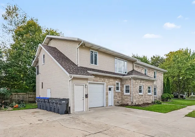 Photo 2 of Multi family home for sale at 210 N Main St, Berrien Springs, MI 49103 | MLS# 64026053504 | Listing updated on 2026-10-19