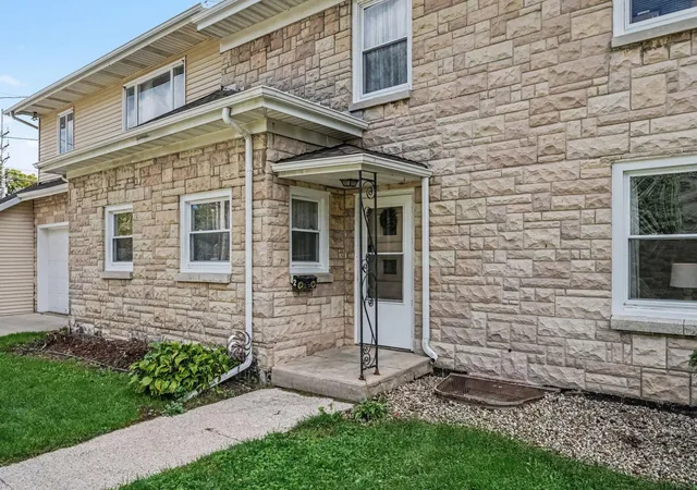 Photo 3 of Multi family home for sale at 210 N Main St, Berrien Springs, MI 49103 | MLS# 64026053504 | Listing updated on 2026-10-19