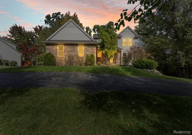 Photo 1 of Single family home for sale at 1761 Spruce Dr, Commerce Township, MI 48390 | MLS# 20261081471 | Listing updated on 2026-10-09