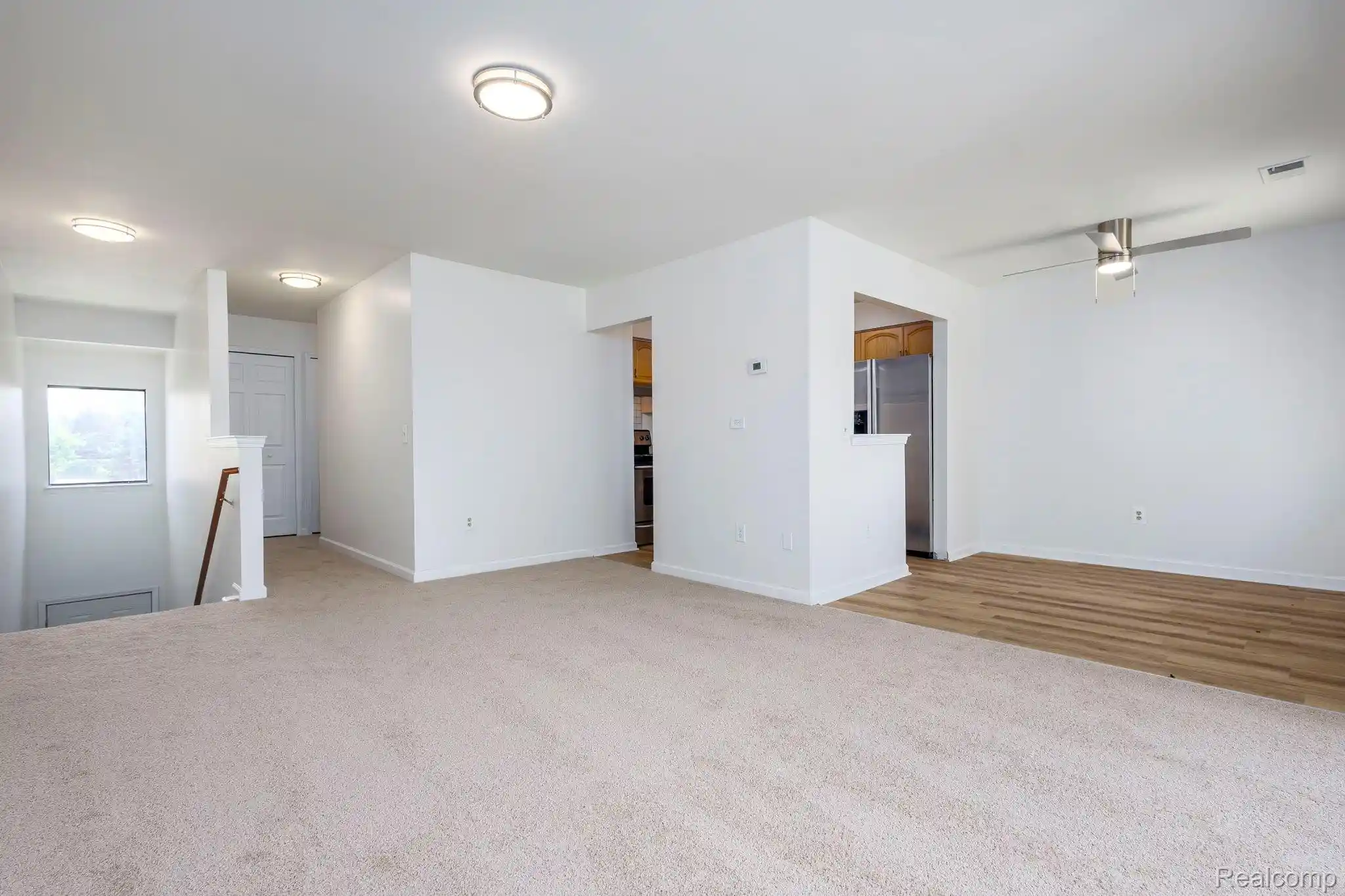 Listing Photo 22 - Condo for sale in 33621 Pondview Cir located at 33621 Pondview Cir, Livonia, MI 48152 - Unit #99