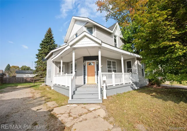 Photo 1 of Single family home for sale at 207 N Mill St, Clio, MI 48420 | MLS# 20261081482 | Listing updated on 2026-10-25