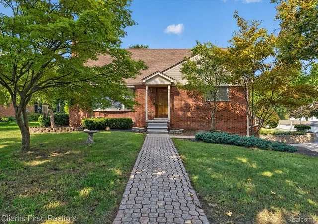 Photo 1 of Sale Pending at 38360 Ann Arbor Trl, Livonia, MI 48150 | MLS# 20261081488 | Listing updated on 2026-10-11