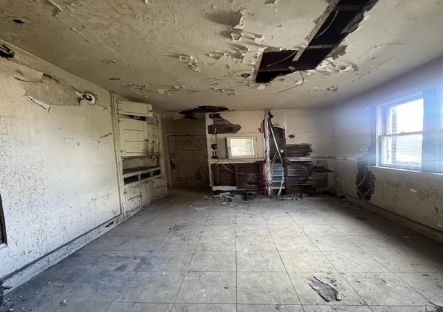 Photo 2 of Multi family home for sale at 4038 Pingree St, Detroit, MI 48204 | MLS# 81026053529 | Listing updated on 2026-10-07
