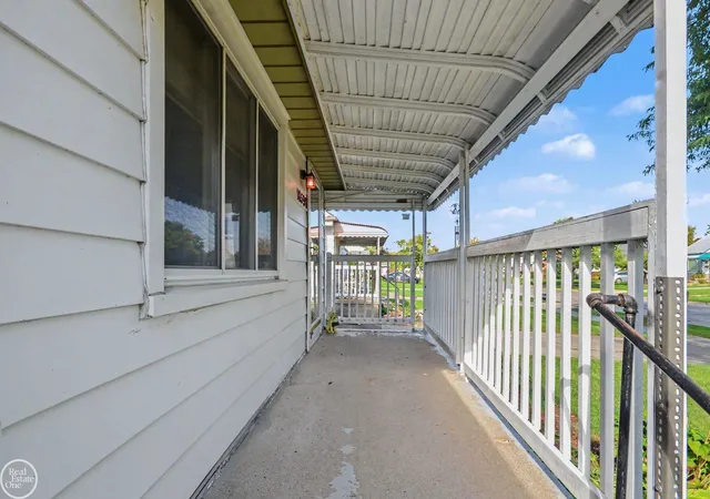 Photo 3 of Single family home for sale at 18598 Woodcrest St, Harper Woods, MI 48225 | MLS# 58050224182 | Listing updated on 2026-10-17