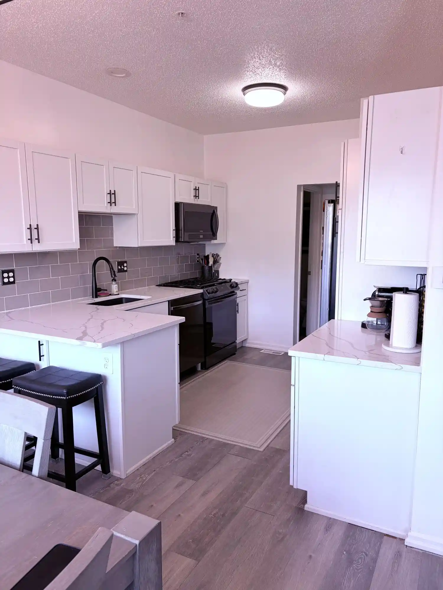 Listing Photo 2 - Condo for sale in 49647 Draper Cir located at 49647 Draper Cir, Plymouth, MI 48170 - Unit 49647 Draper Cir