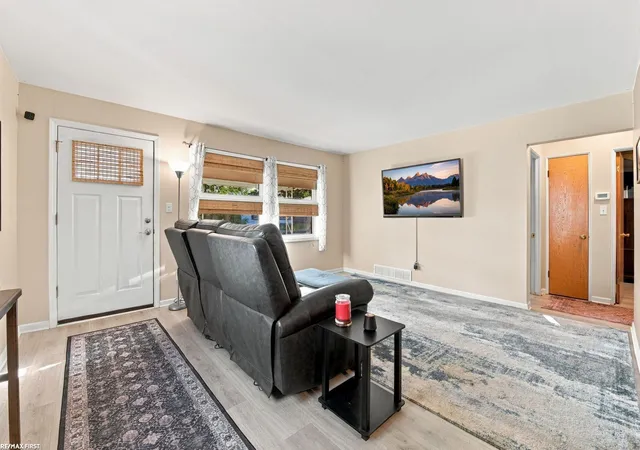 Photo 3 of Single family home for sale at 14401 Hendricks Ave, Warren, MI 48089 | MLS# 58050224183 | Listing updated on 2026-10-20