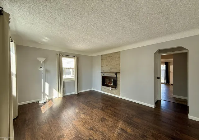 Photo 2 of Single family home for sale at 25304 Culver St, Saint Clair Shores, MI 48081 | MLS# 58050224184 | Listing updated on 2026-10-10
