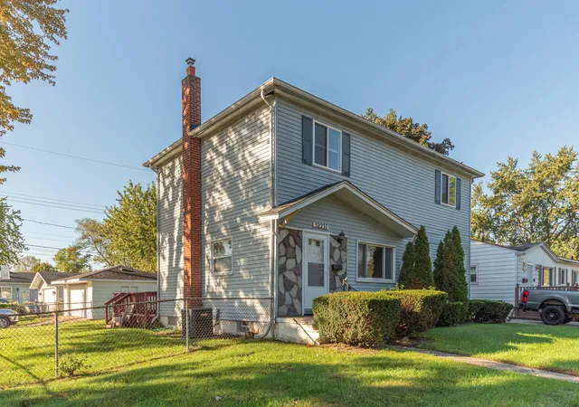 Photo 2 of Single family home for sale at 32237 Parkwood St, Westland, MI 48186 | MLS# 81026053556 | Listing updated on 2026-10-08