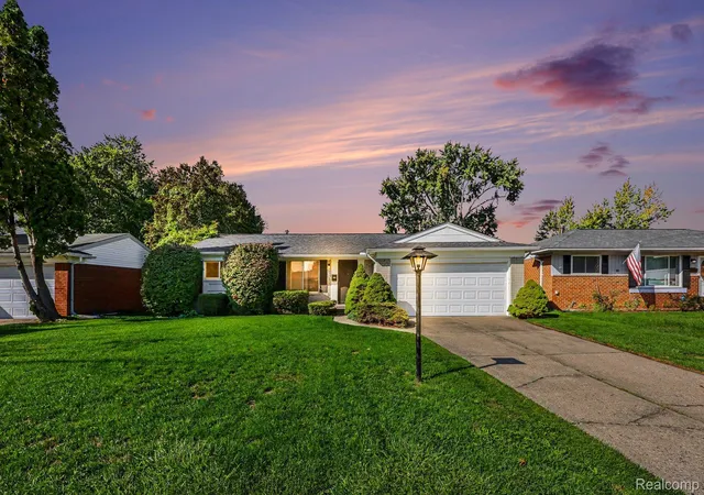 Photo 1 of Sale Pending at 38539 Covington Dr, Sterling Heights, MI 48312 | MLS# 20261081530 | Listing updated on 2026-10-20