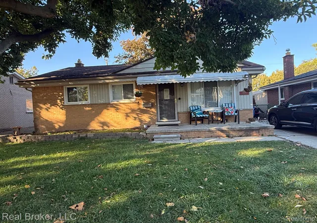 Photo 1 of Single family home for sale at 24686 Mcdonald St, Dearborn Heights, MI 48125 | MLS# 20261081532 | Listing updated on 2026-10-09