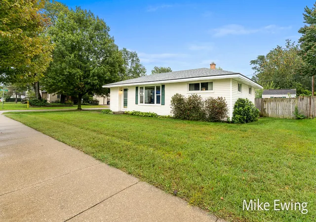 Single family home for sale at 360 W 32nd Street, Holland, MI 49423 | MLS# 71026053566