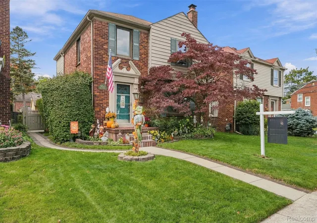 Photo 2 of Single family home for sale at 1853 N Rosevere Ave, Dearborn, MI 48128 | MLS# 20261081536 | Listing updated on 2026-10-10