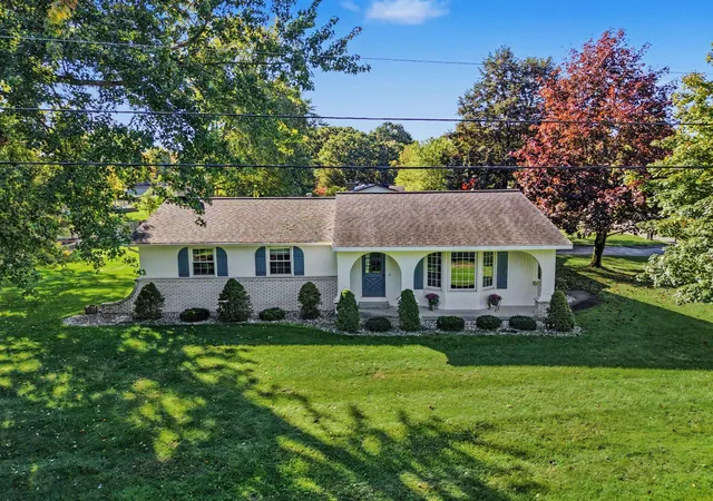Photo 1 of Single family home for sale at 16370 Pinewood Ave, Spring Lake, MI 49456 | MLS# 71026053574 | Listing updated on 2026-10-08