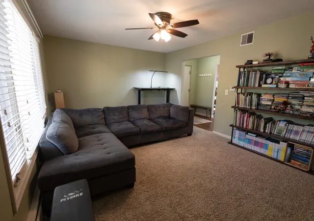 Listing Photo 3 - Condo for sale in building located at 454 Barkwood Ct NW, Grand Rapids, MI 49534