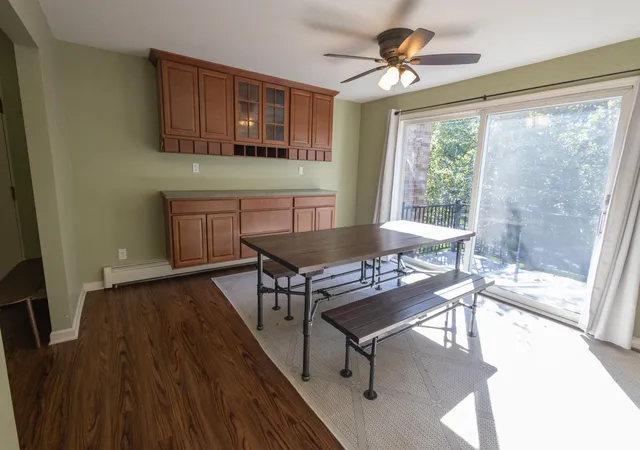 Listing Photo 5 - Condo for sale in building located at 454 Barkwood Ct NW, Grand Rapids, MI 49534