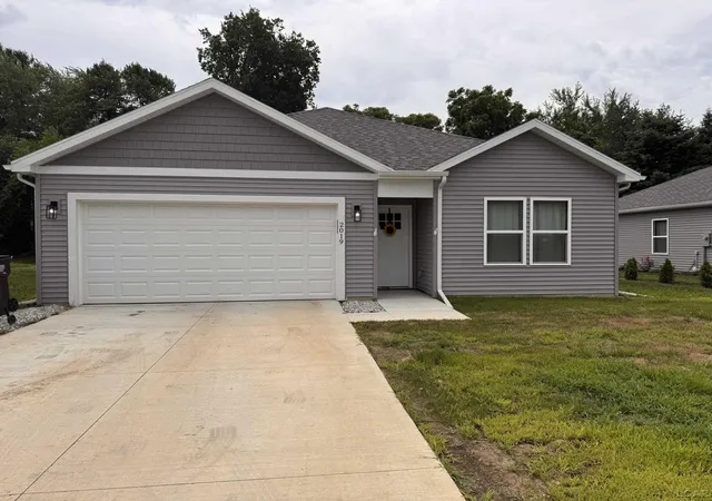 Photo 1 of Single family home for sale at 2019 Green Acres Dr, Adrian, MI 49221 | MLS# 56050224208 | Listing updated on 2026-10-08