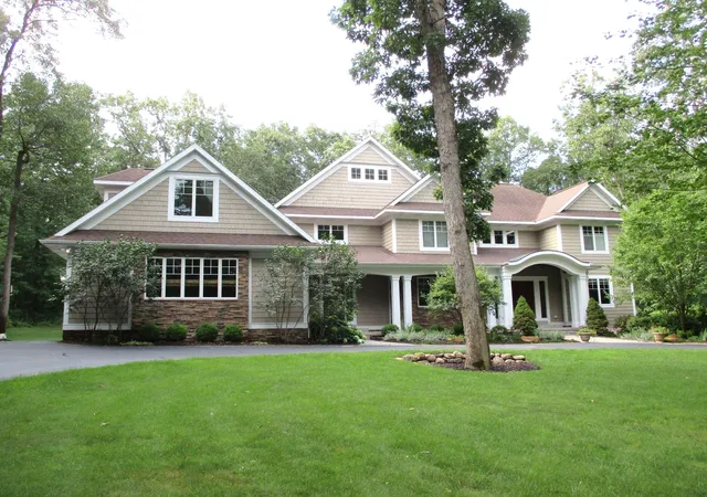 Photo 1 of Mansion for sale at 3099 Pickford Dr Se, Ada, MI 49301 | MLS# 65026053585 | Listing updated on 2026-10-09