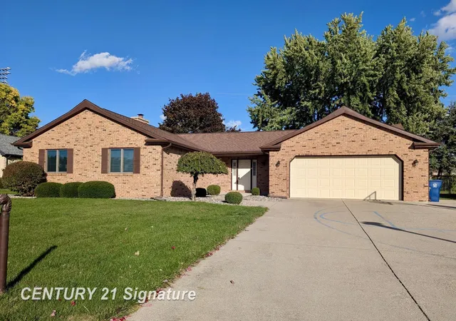 Single family home for sale at 692 E Pilgrim Dr, Saginaw, MI 48638 | MLS# 61050224209
