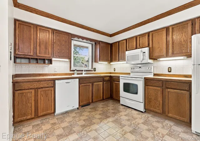 Photo 4 of Condo for sale at 103 Joan Ct, Marysville, MI 48040 | MLS# 20261081560 | Listing updated on 2026-10-25