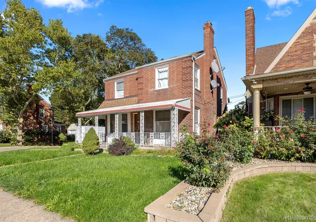 Photo 2 of Single family home for sale at 7758 Reuter St, Dearborn, MI 48126 | MLS# 20261081565 | Listing updated on 2026-10-09